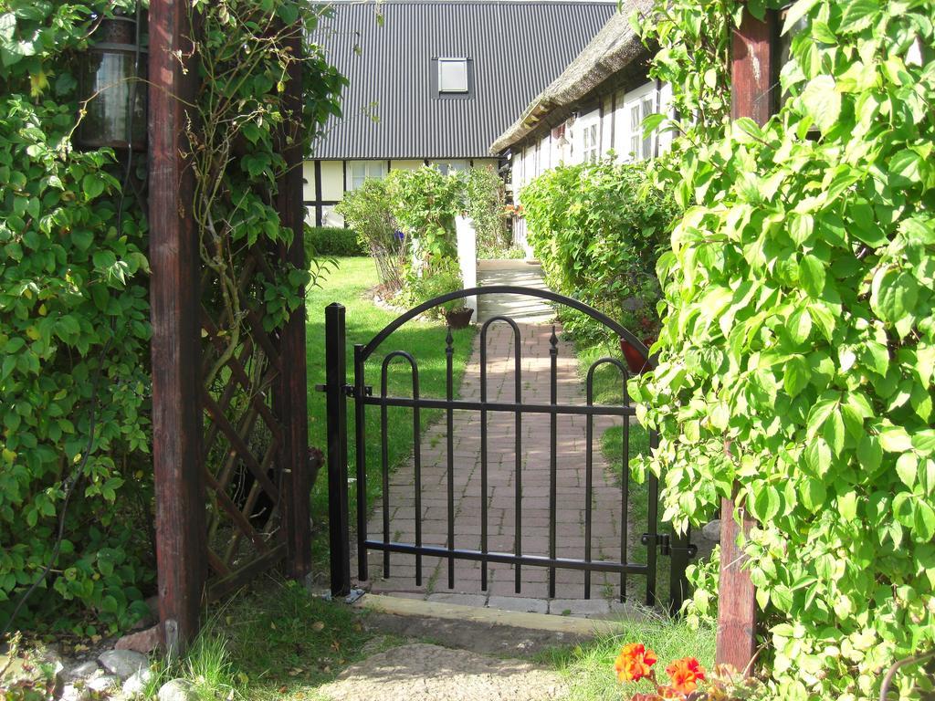 Ängshyddan B&B Yngsjo Bagian luar foto