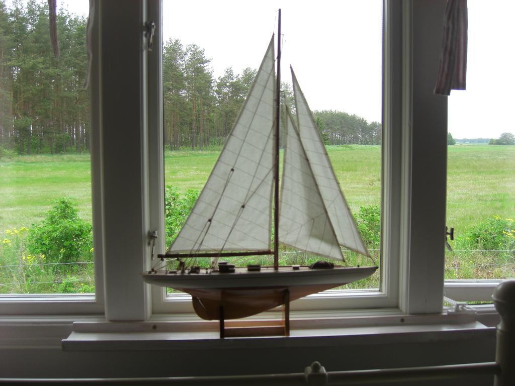 Ängshyddan B&B Yngsjo Ruang foto