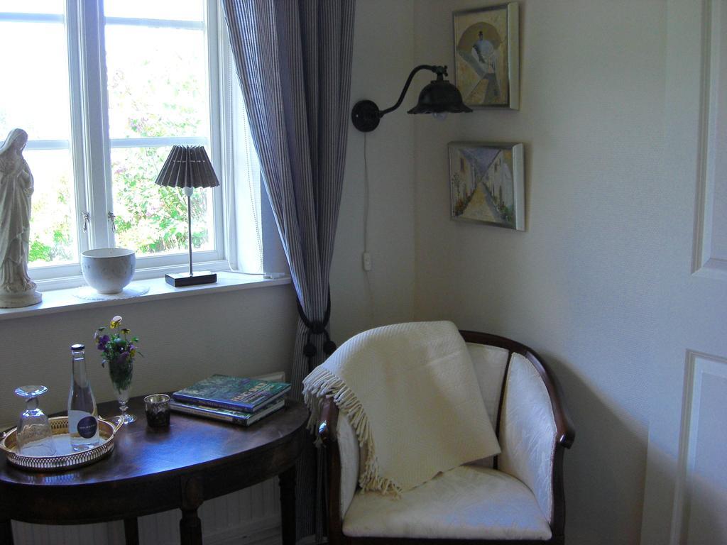 Ängshyddan B&B Yngsjo Ruang foto