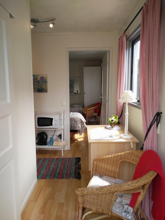 Ängshyddan B&B Yngsjo Bagian luar foto