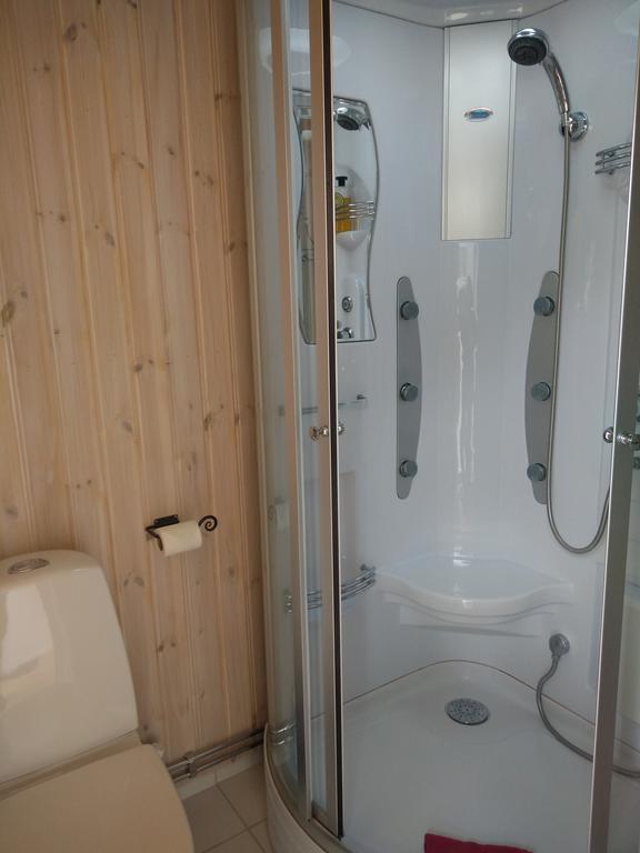 Ängshyddan B&B Yngsjo Bagian luar foto